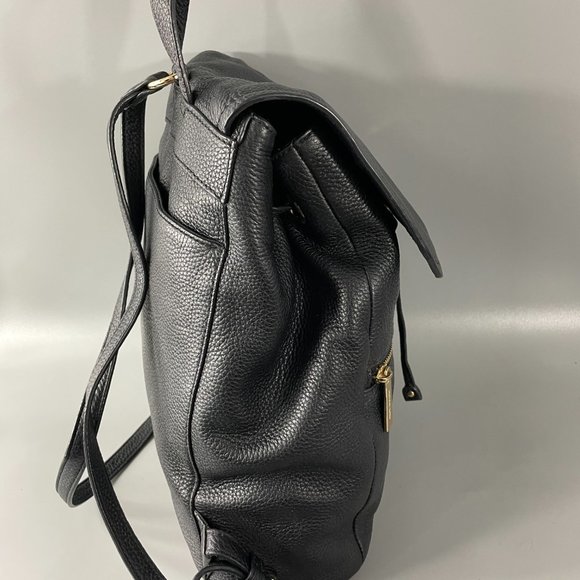 Michael Kors Women\'s MK Rachel LG Flap Black Leather Backpack